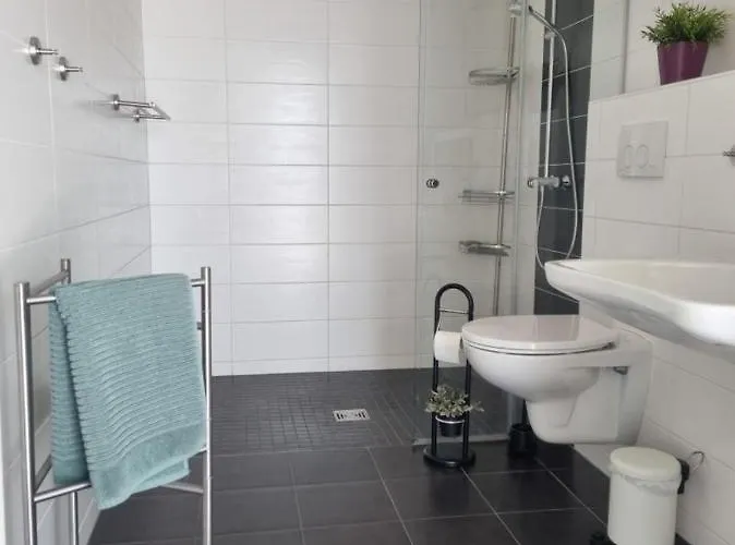 Ludwigshohe Eg Apartamento *